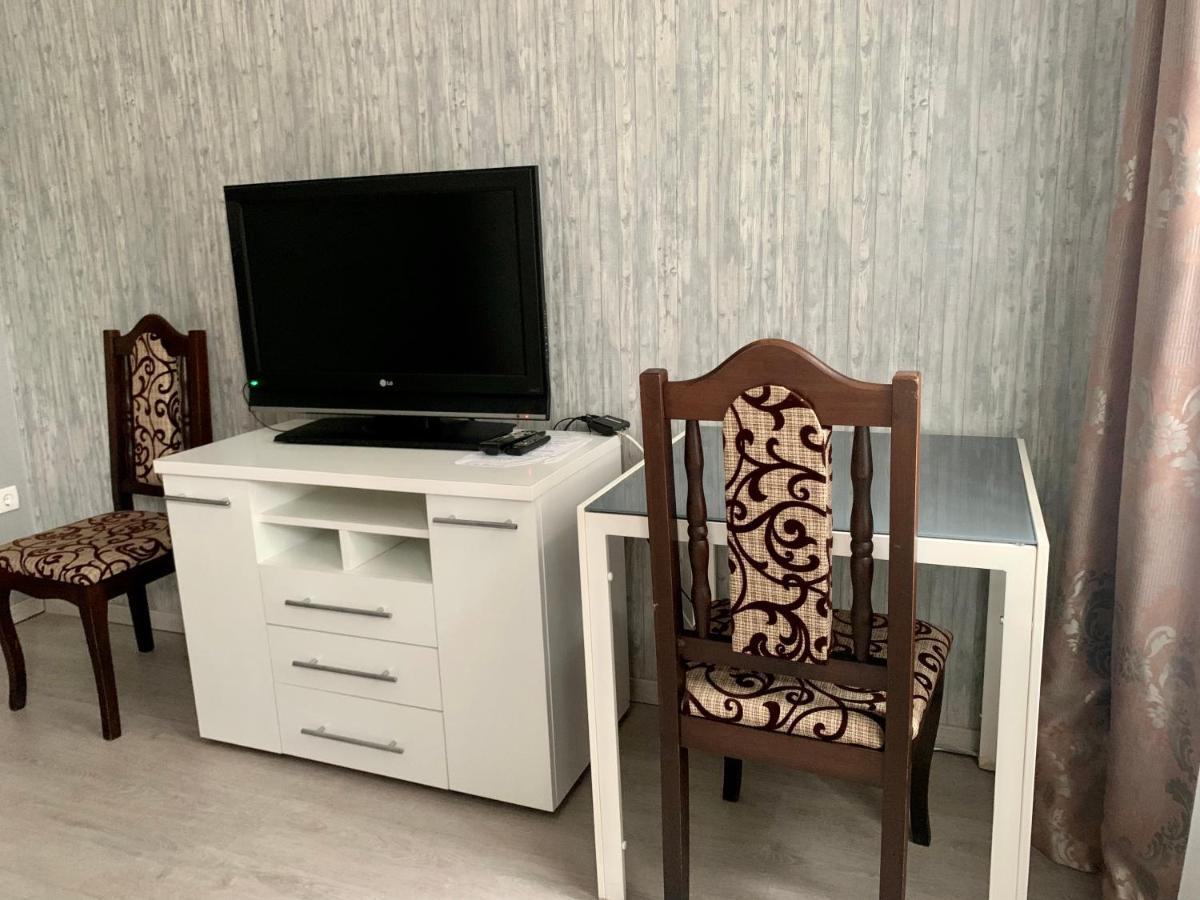 Мини-Гостиница Три Коня Pereyaslav-Khmelʼnytsʼkyy エクステリア 写真